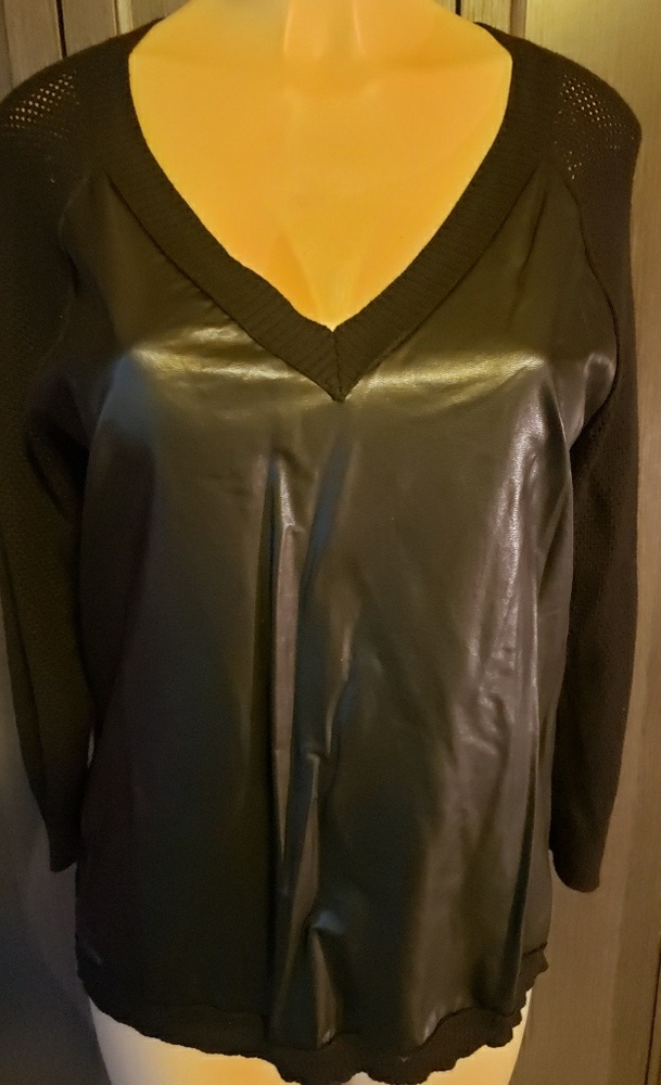 Womens Black Top/Sweater
